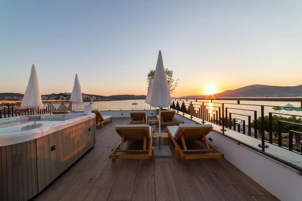 Luxury Penthouse Vagabundo Apartment Trogir