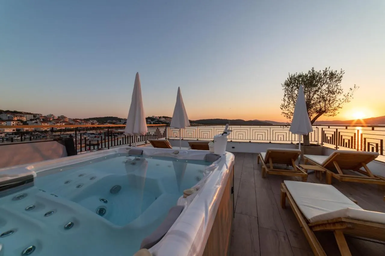 Luxury Penthouse Vagabundo Apartment Trogir